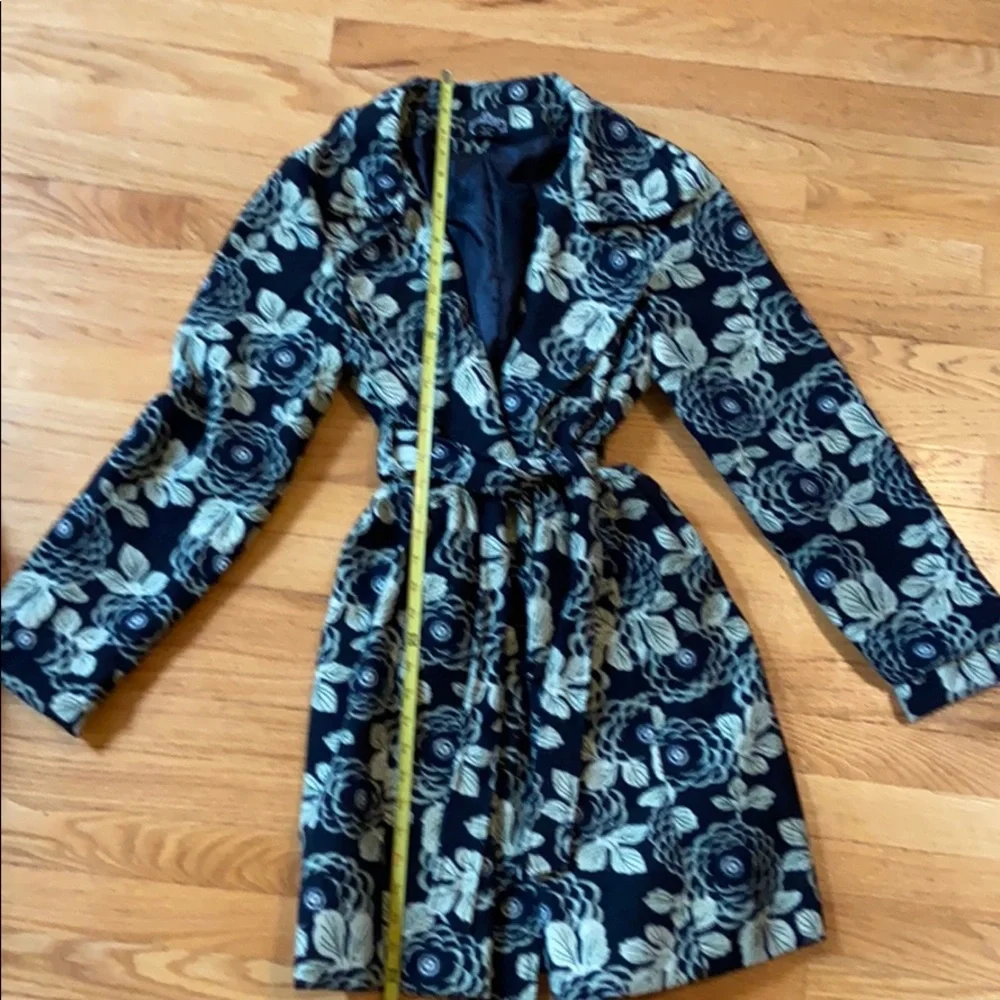 Perfect fall jacket! - Picture 6 of 8